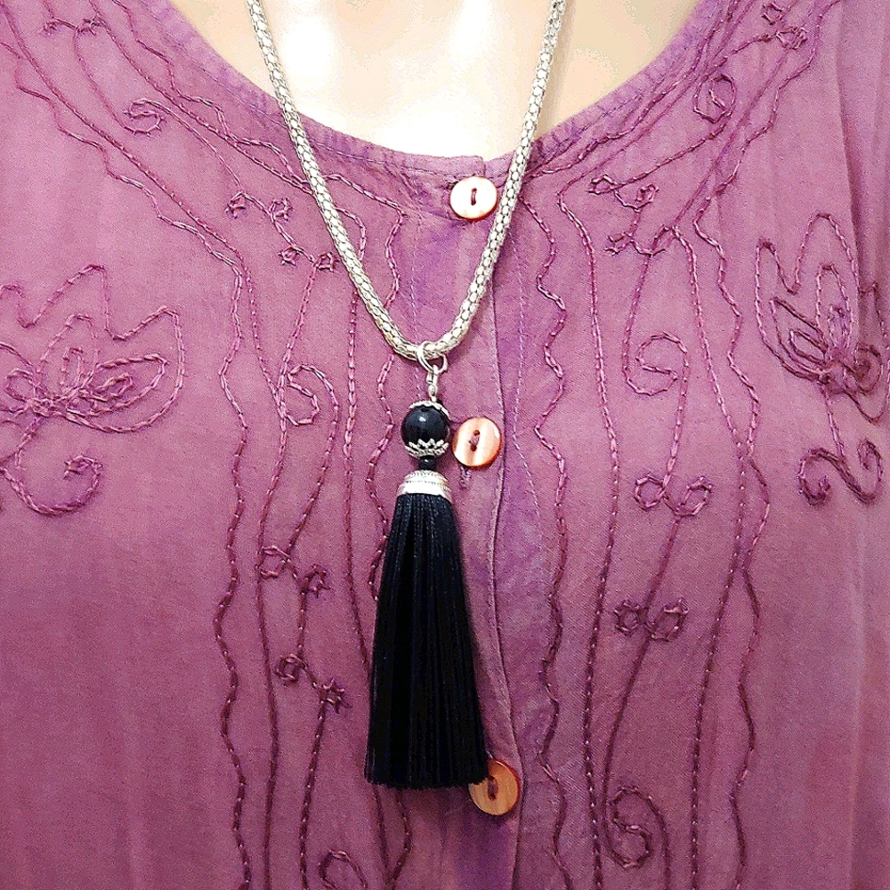 ``N925N195 Handmade Black Tassel Necklace with Silver Rope Chain